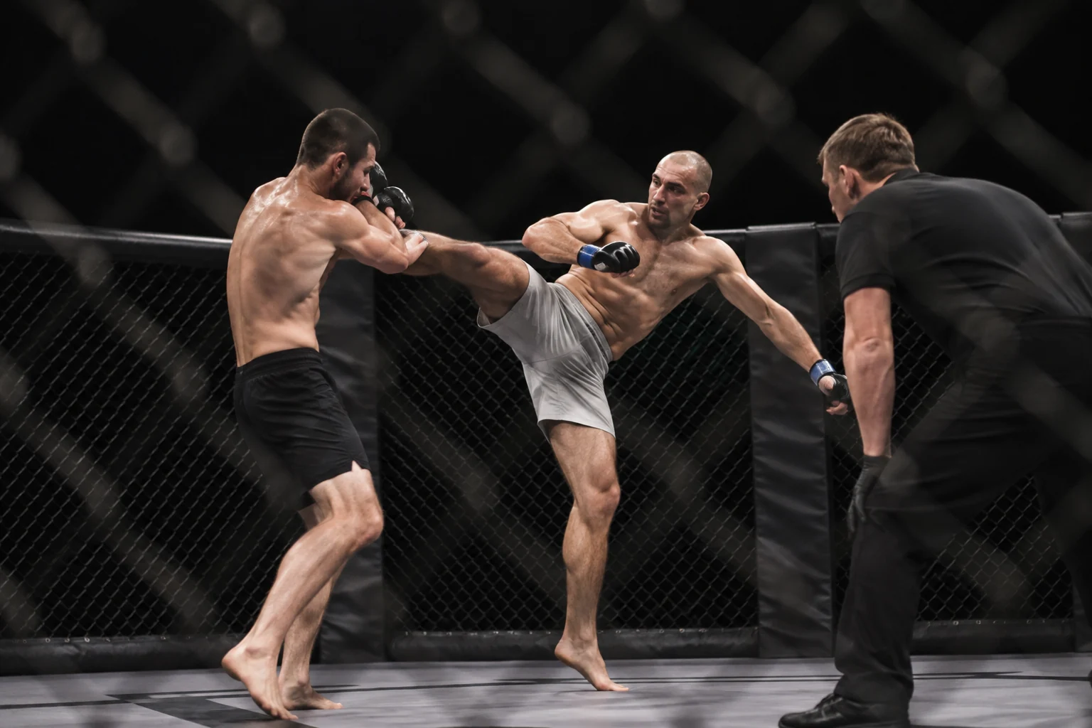 MMA — Работа на дистанции